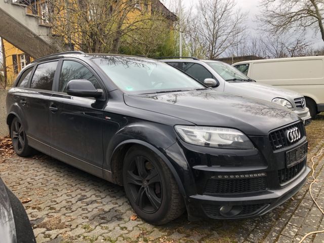 Audi Q7 4.2 TDI quattro S-Line 7-Sitzer+Pano+Voll