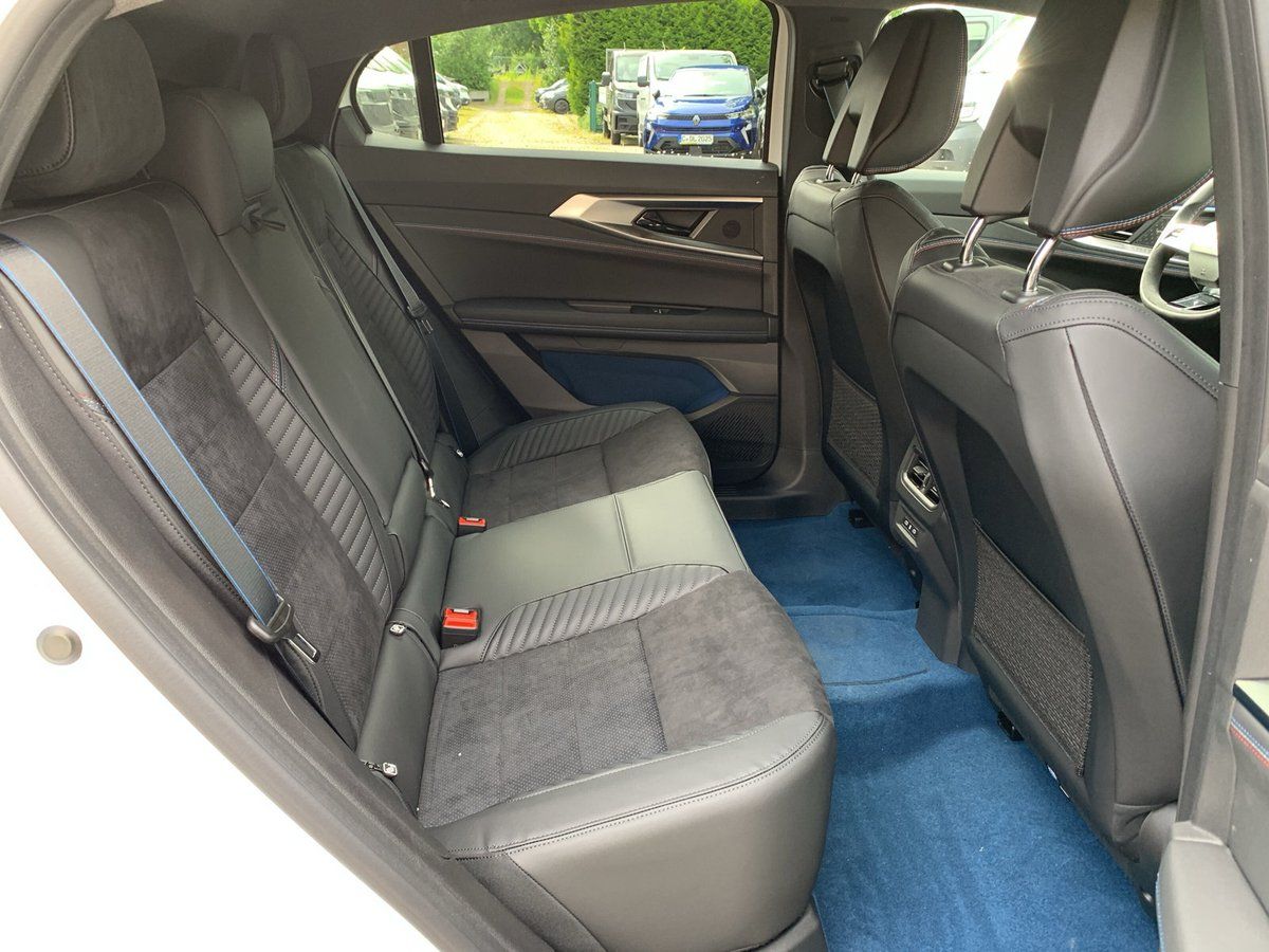 Renault Rafale - Bild 26