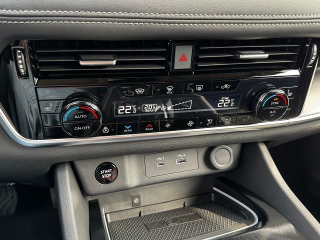 Fahrzeugabbildung Nissan X-Trail 1.5 VC-T e-Power N-Connecta HUD*18Zoll
