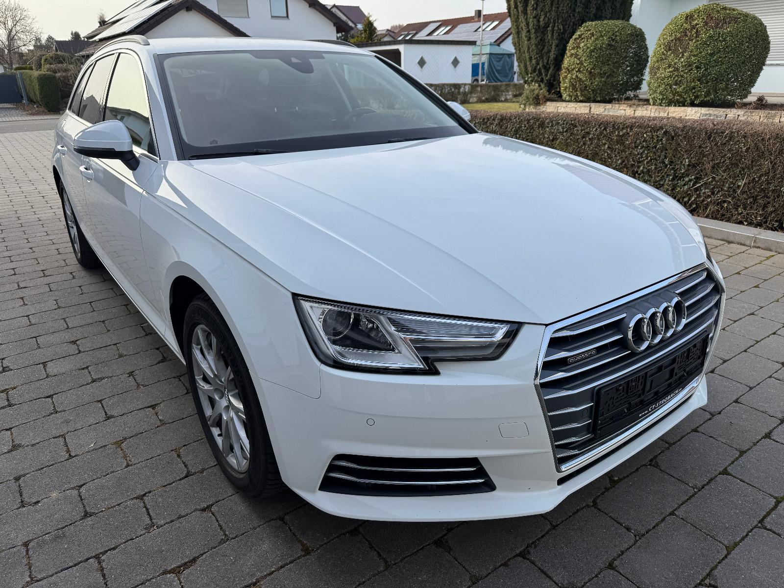 Audi A4 Avant quattro sport Navi PDC AHK Akustik uvm