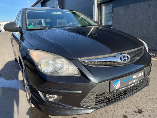 Hyundai i30 FIFA WM 1.4*NUR 65TKM*KLIMAANLAGE*8xBEREIFT