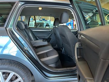 Skoda Octavia *AHK*2-Zonen*PDC*Tempo*Dachrelimg*