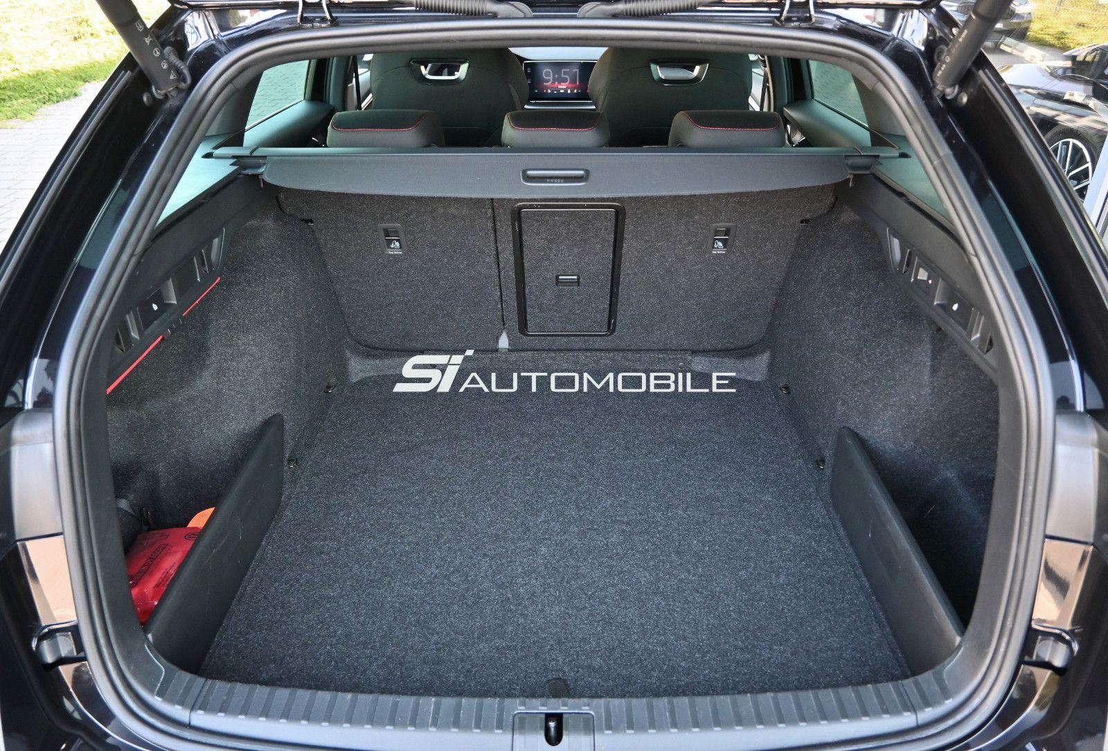 Fahrzeugabbildung SKODA Octavia 2.0 TDI DSG RS COMBI °ACC°AHK°HEAD-UP°