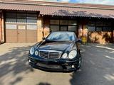 Mercedes-Benz E 63 AMG*NAVI*XENON*VOLLAUSSTATTUNG*SERVICE NEU - Mercedes-Benz E-Class: Service