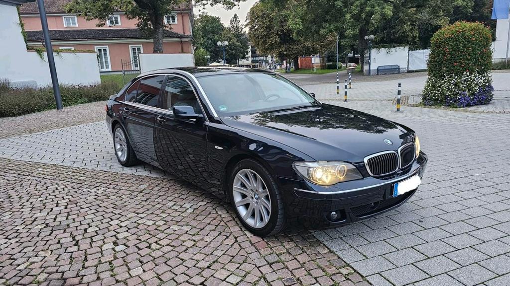 BMW 730