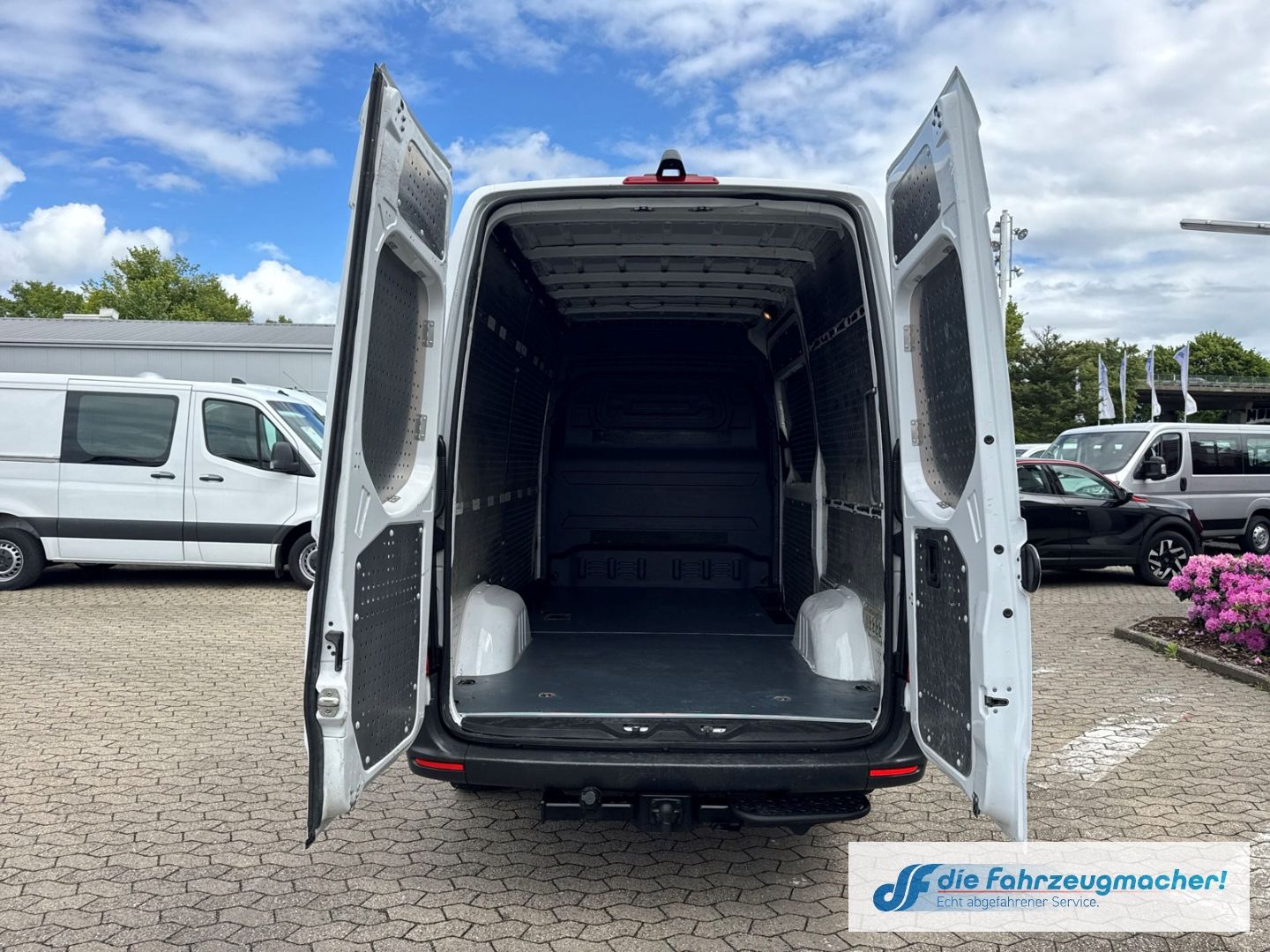 Fahrzeugabbildung Mercedes-Benz Sprinter Kasten 317CDI EU6d-T Lichtsensor el.S