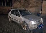 Mercedes-Benz Mercedes ML 230 Benzin  Vollleder - gebrauchte Mercedes-Benz ML-Klasse aus dem Jahr 1999