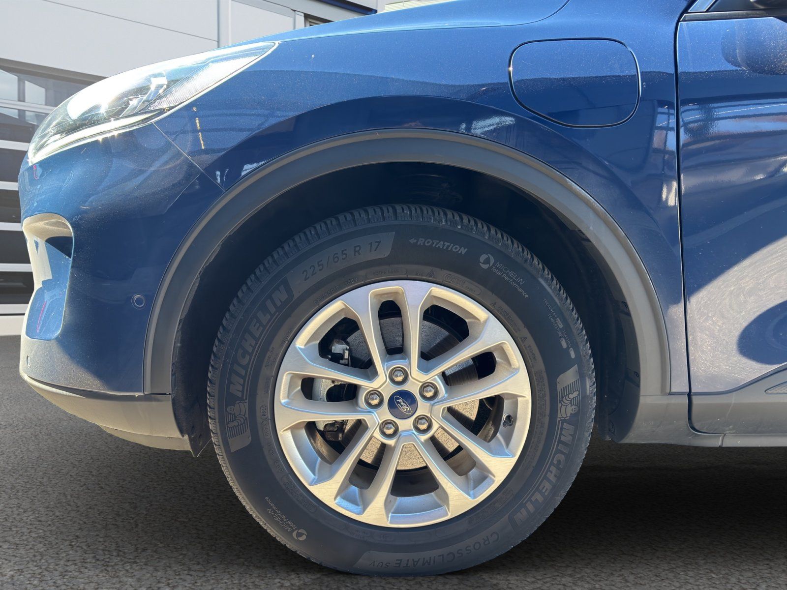 Fahrzeugabbildung Ford Kuga 2.5 PHEV Plug-In Hybrid Titanium