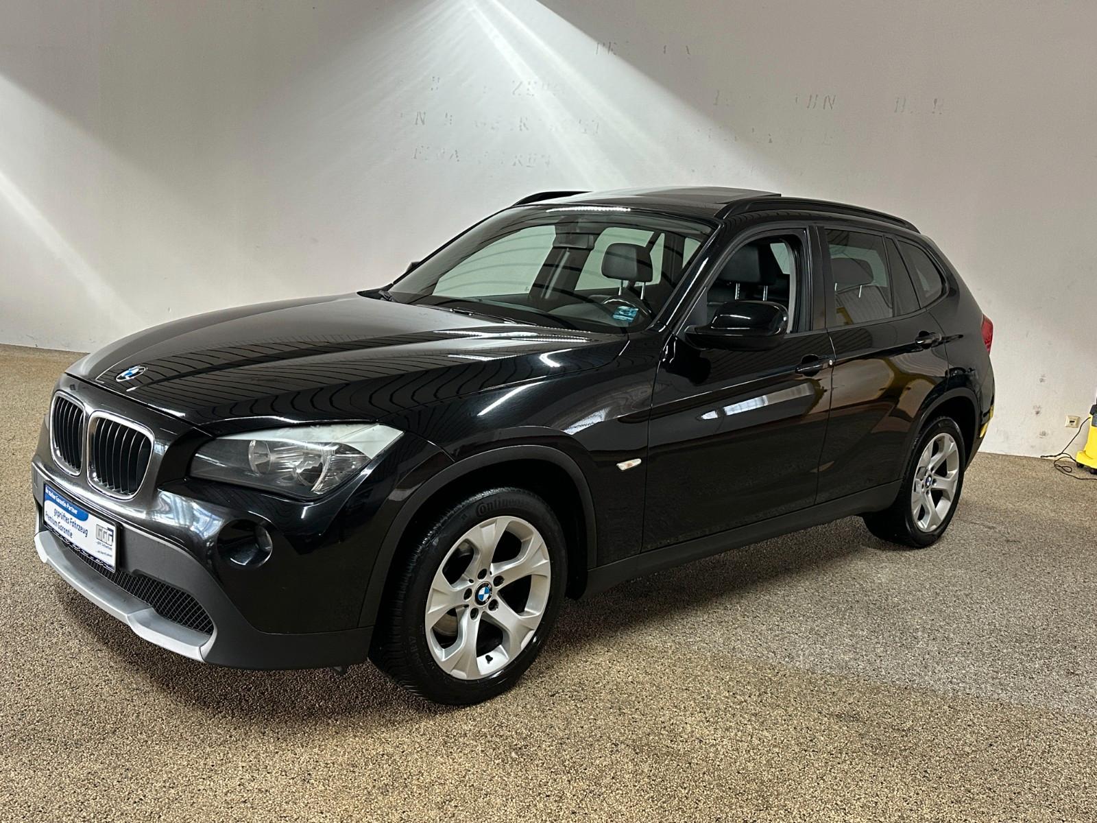 BMW X1 18 d sDrive Panorama-Dach Vollleder PDC