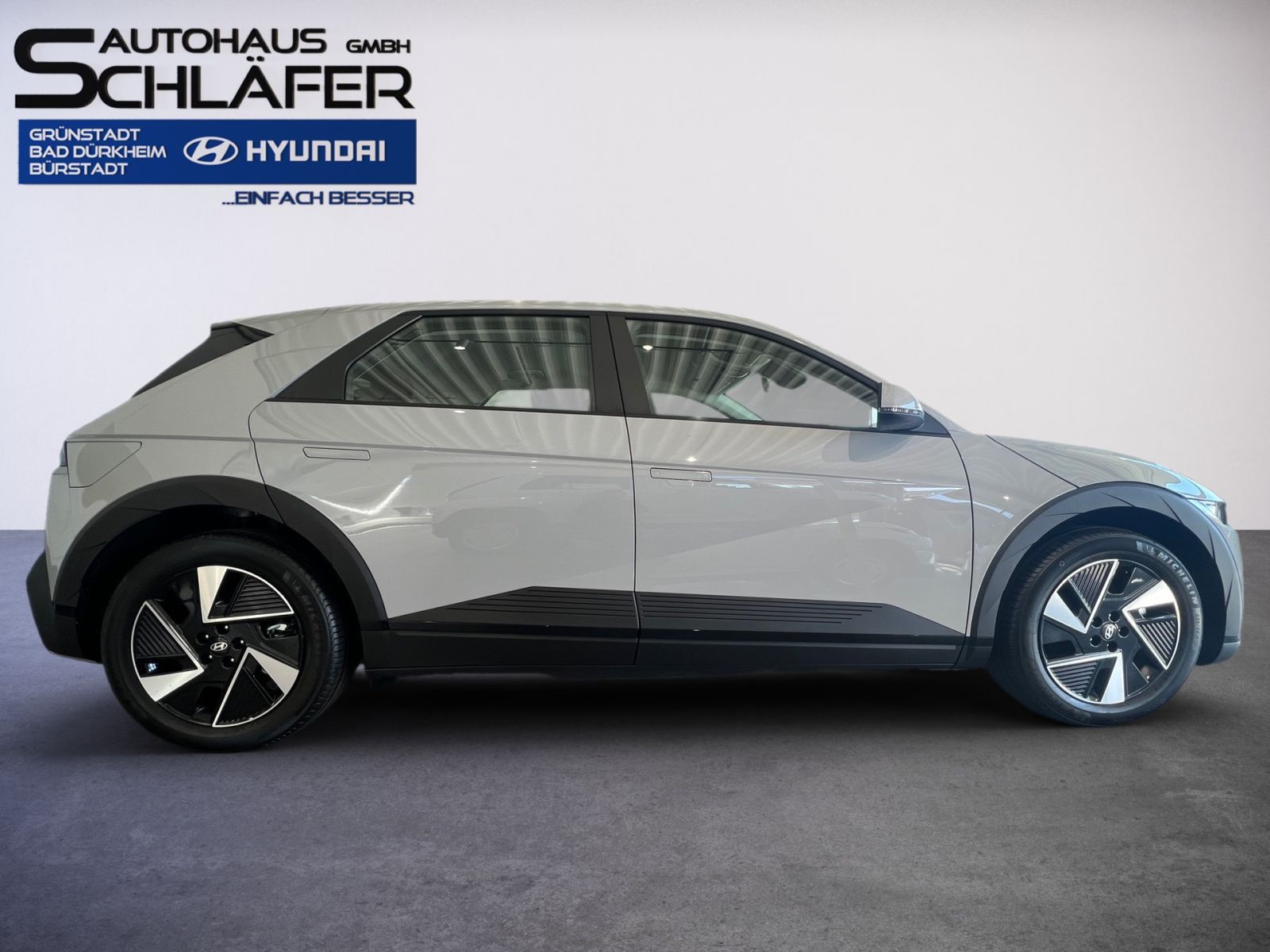 Fahrzeugabbildung Hyundai IONIQ 5 Elektro 63 kWh Wärmepumpe Navi LED