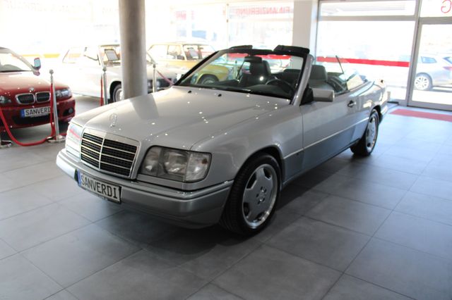 Mercedes-Benz E 320 Cabriolet  *FINAL EDITION* I.HAND *A124*