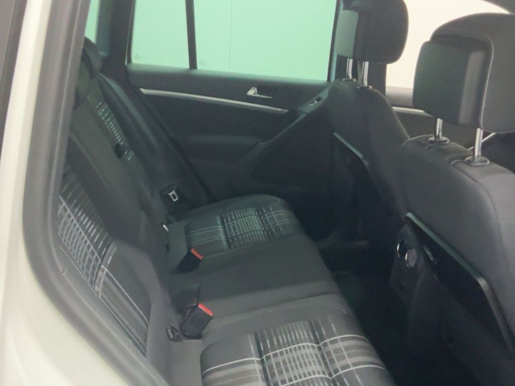 1.4 TSI DSG Bi-Xenon AHK KAMERA SHZ Tempo