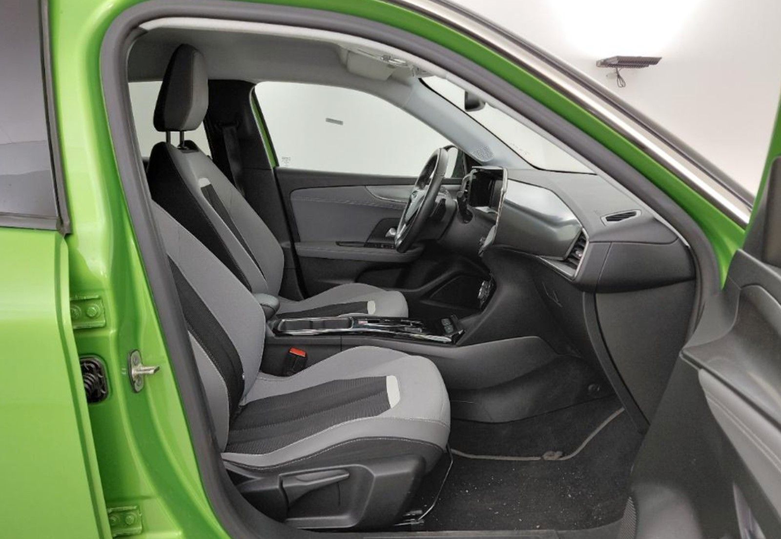 Fahrzeugabbildung Opel Mokka 1.2T ELEGANCE NAVI/LED/VIRT./SH/SPORT/DAB