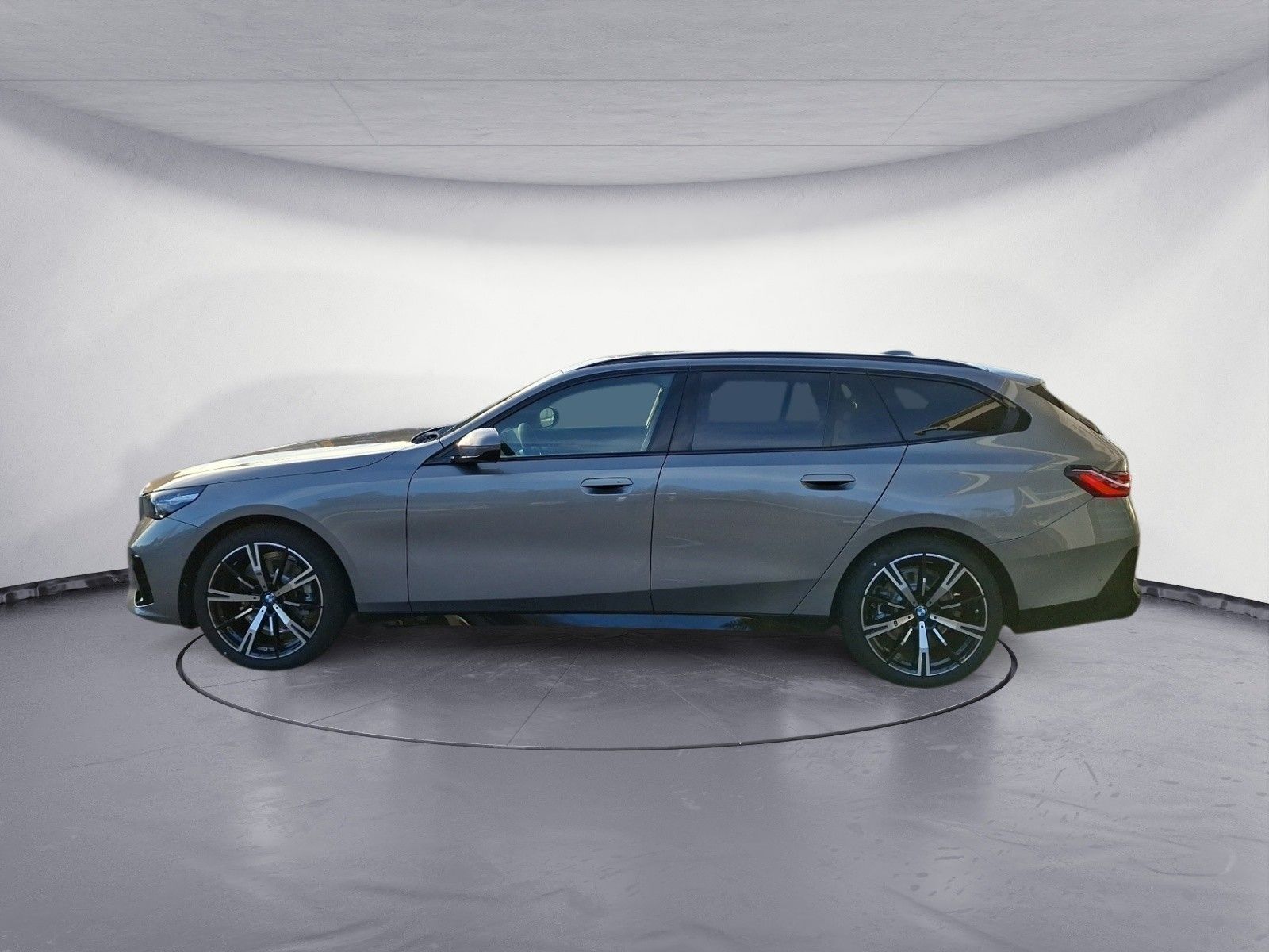 BMW 520d xDrive Touring M-Sport Comfort Innovation imagem 3