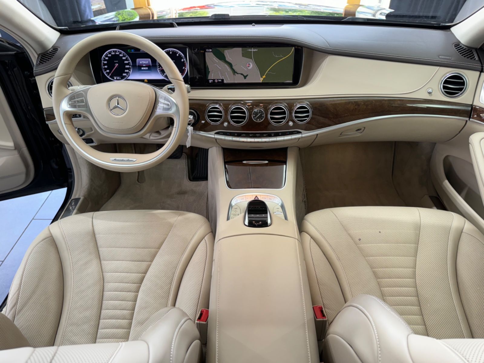 Fahrzeugabbildung Mercedes-Benz S 500 4Matic*HEAD-UP*360 KAMERA*BURMESTER*1.HAND