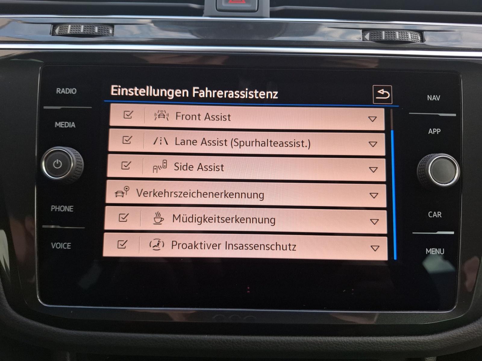 Volkswagen Tiguan TDI Active DSG Standhz Matrix Navi ACC SH, миниатюра 21