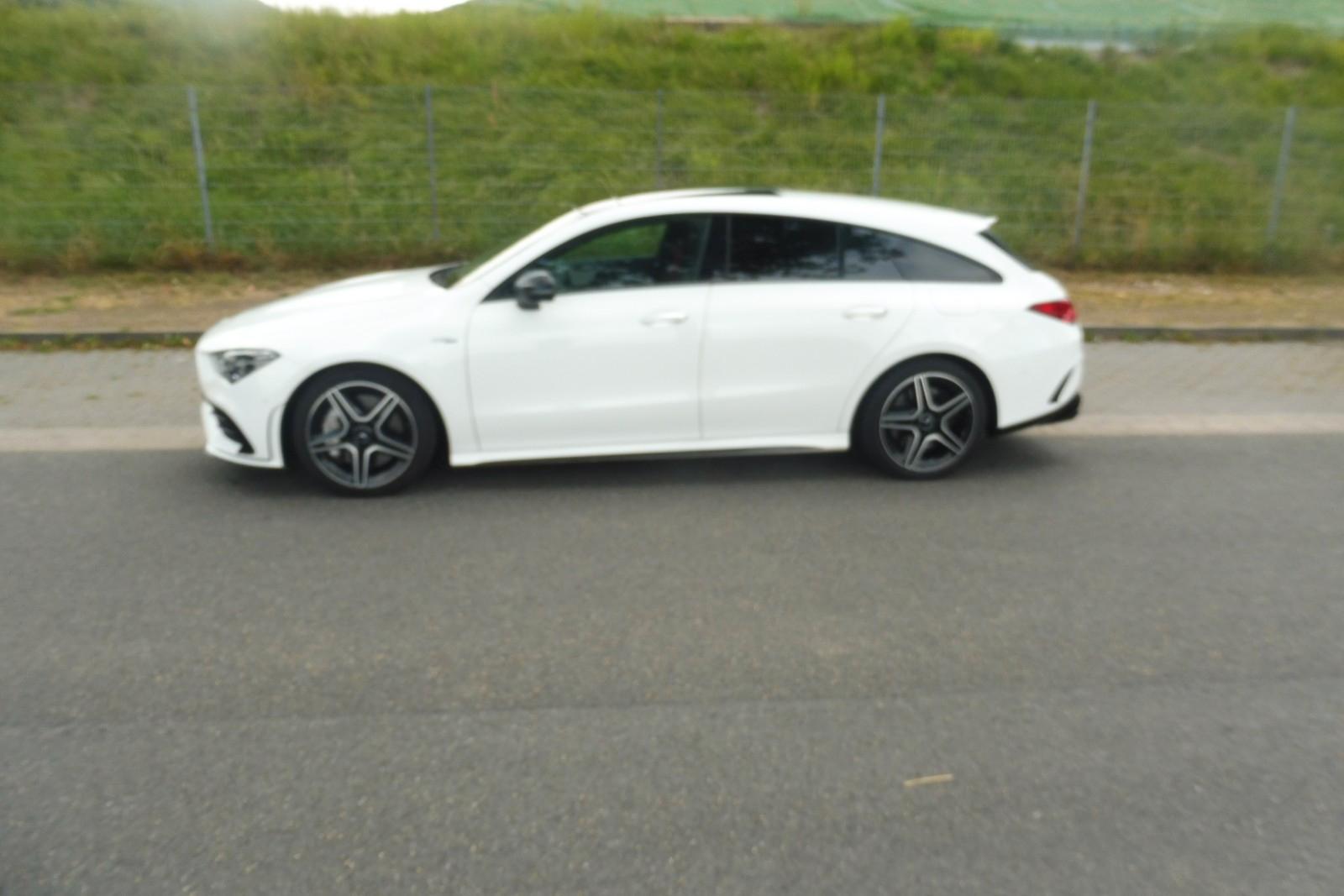 Mercedes-Benz CLA 35 AMG Shooting Brake,Pano uvm