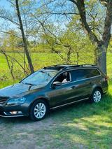 Volkswagen VW Passat 2012 Mit Panoramadach - Volkswagen Passat in Oldenburg
