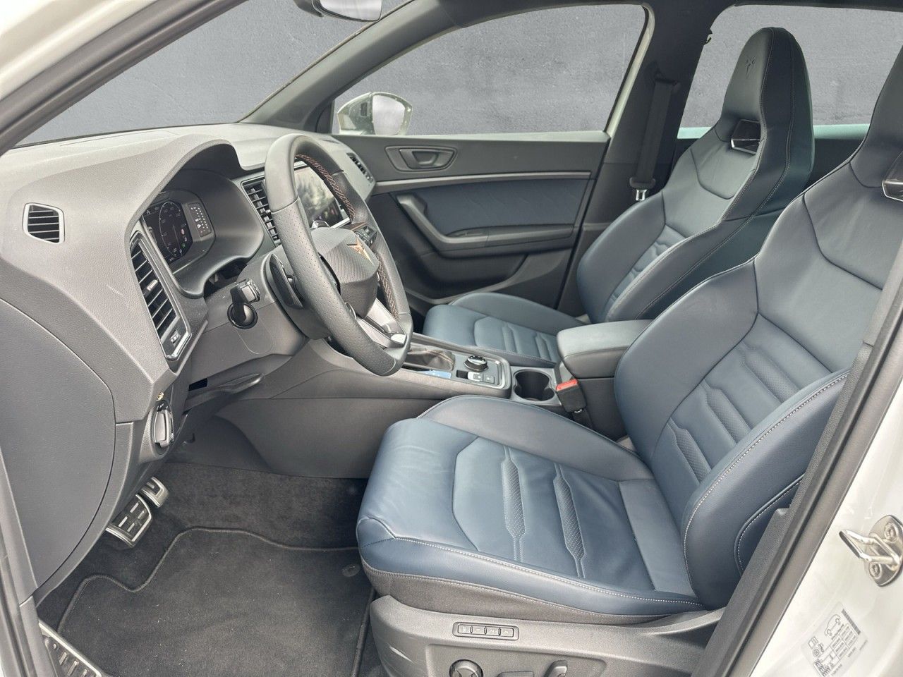 Fahrzeugabbildung CUPRA Ateca VZ 2.0 TSI 300 PS DSG 4Drive
