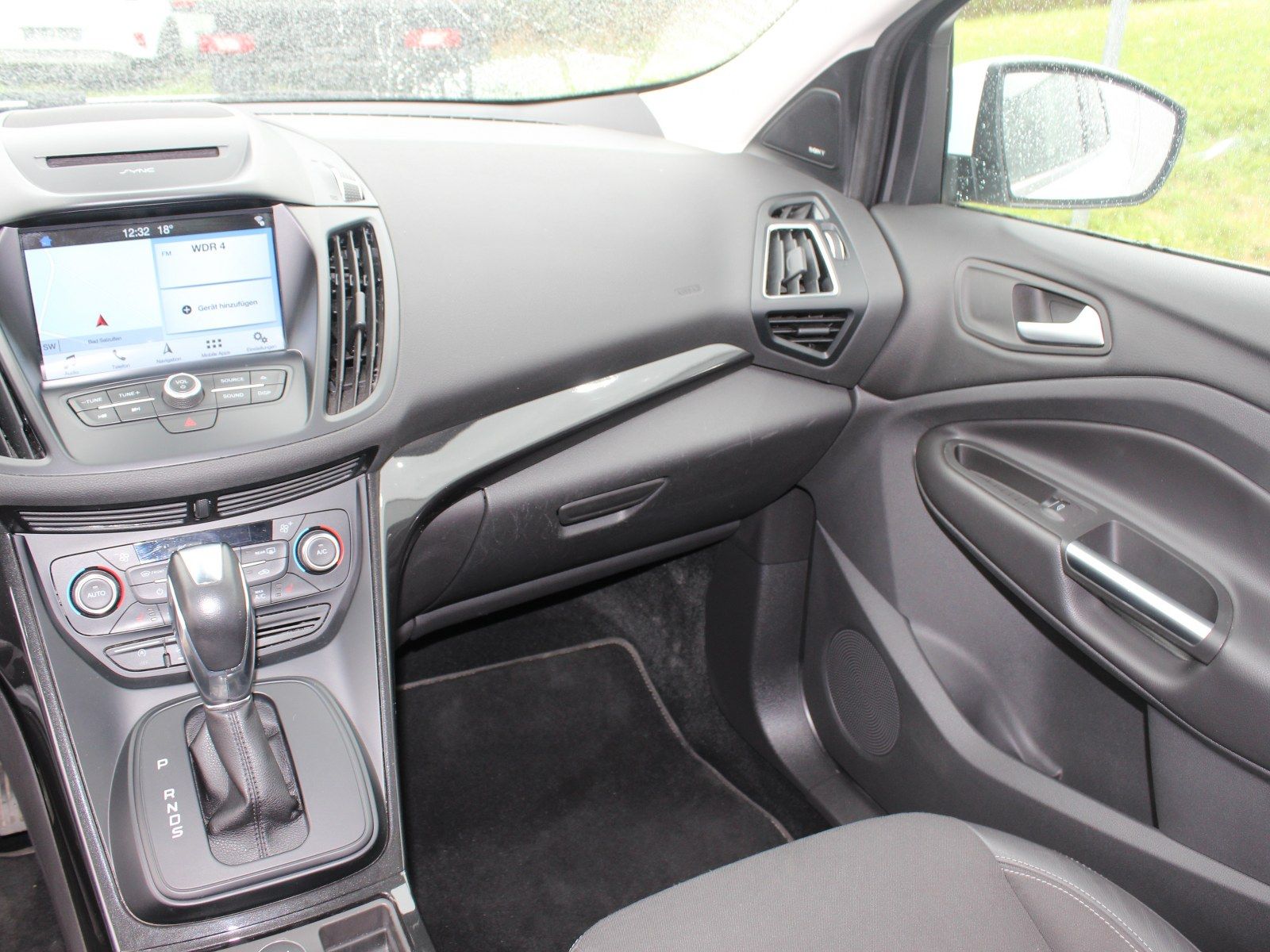 Fahrzeugabbildung Ford Kuga Titanium 2,0 TDCi 4x4 Start/Stopp
