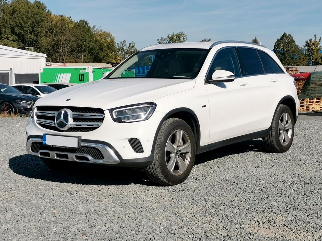 Image of Mercedes-Benz GLC 300