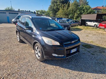 Ford Kuga - 2