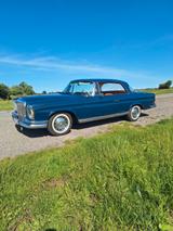 Mercedes-Benz 220