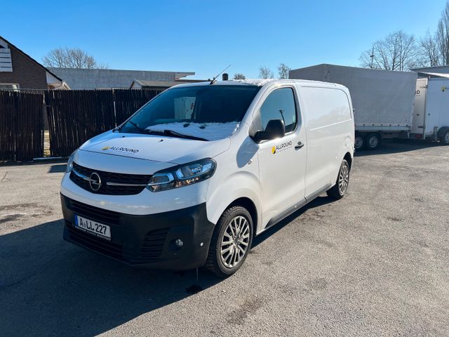 Opel Vivaro Kasten - Kurz / Flach