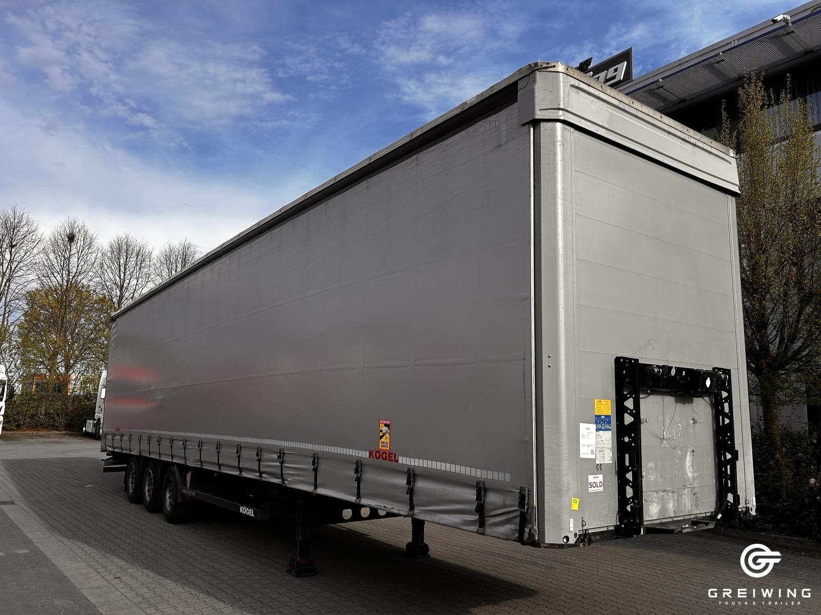 Kögel Curtainsider Mega LIFT XL