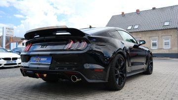 Ford Mustang - 7