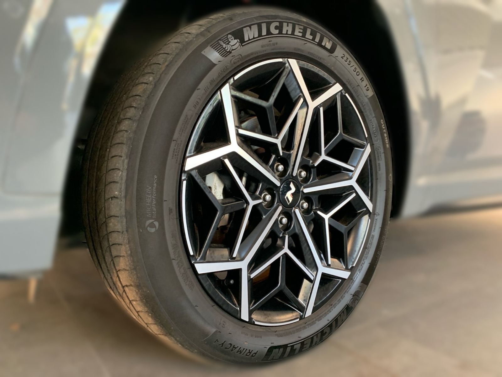 Fahrzeugabbildung Hyundai TUCSON 1.6 T-GDI N Line Plug-In Hybrid 4WD