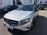 Mercedes-Benz GLA 220d 4-MATIC PANO LEDER KAMERA KEYLESS NAVI - gebrauchte Mercedes-Benz GLA 220 aus dem Jahr 2015
