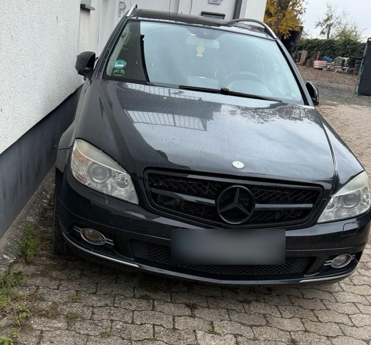 Mercedes-Benz C 320