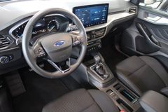 Fahrzeugabbildung Ford Focus Hybrid Titanium Facelift LED CAM WinterPak