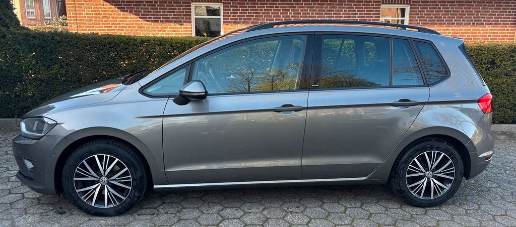 Image of Volkswagen Golf Sportsvan