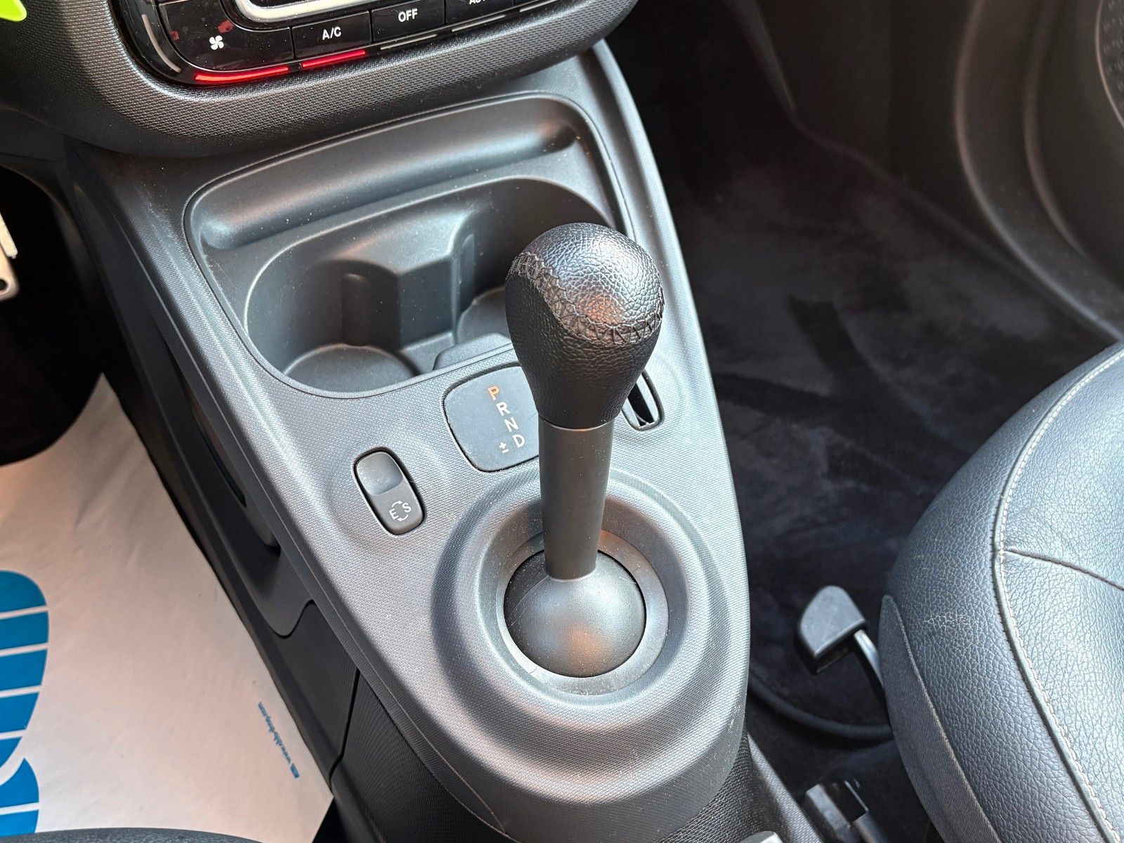 Fahrzeugabbildung Smart ForTwo Coupé Aut. Leder SPORTPAKET 90PS Panorama