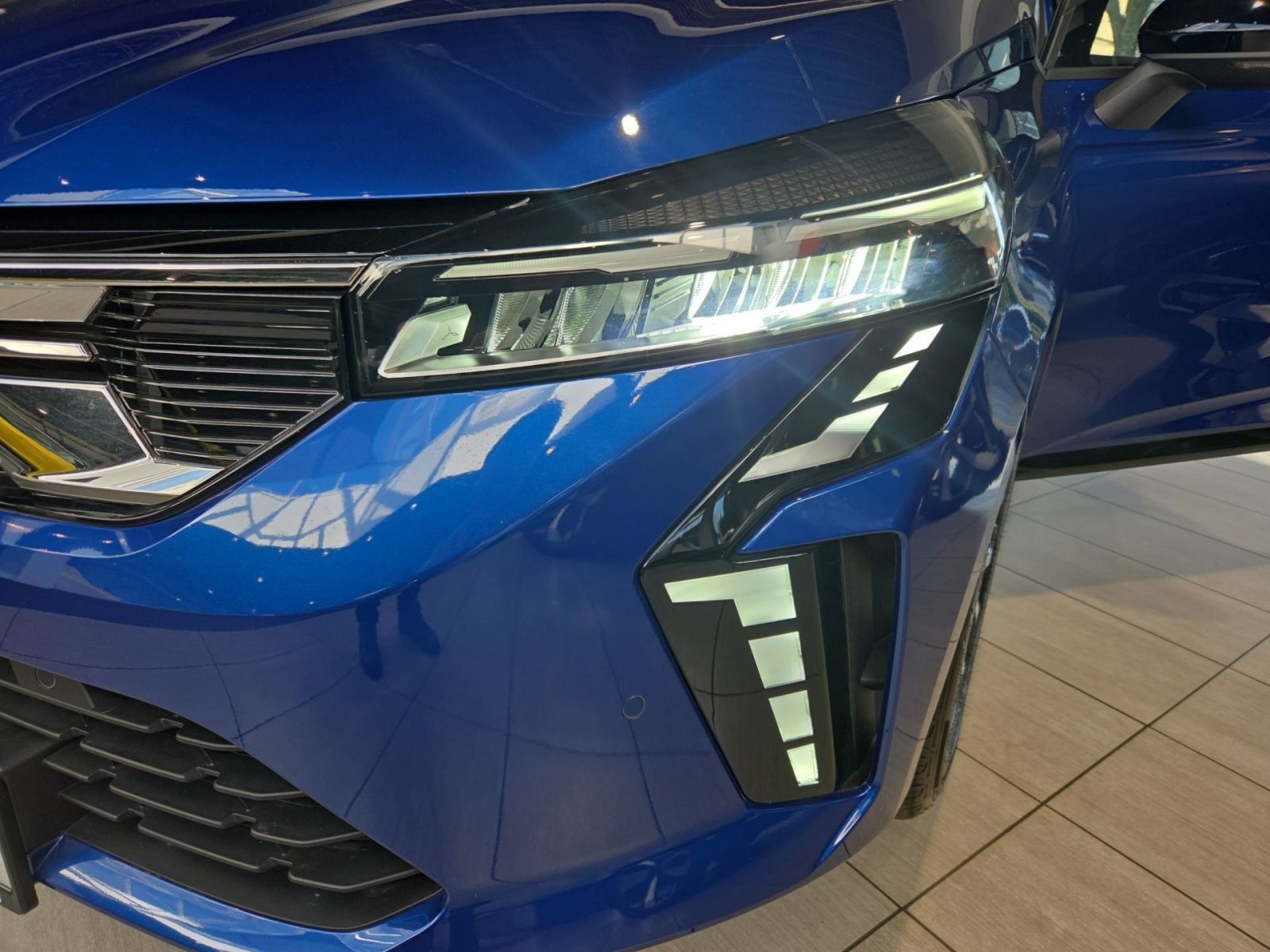 Fahrzeugabbildung Mitsubishi Colt Plus 90 PS *Schwenkbare AHK*DAB*SITZHZG*