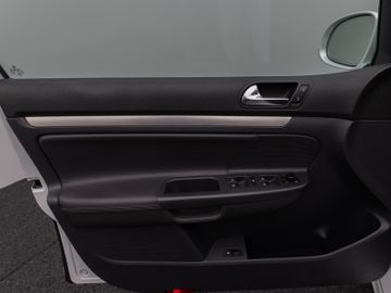 Fahrzeugabbildung Volkswagen Golf V GTI Edition 30 Navi Soundsystem Standhzg