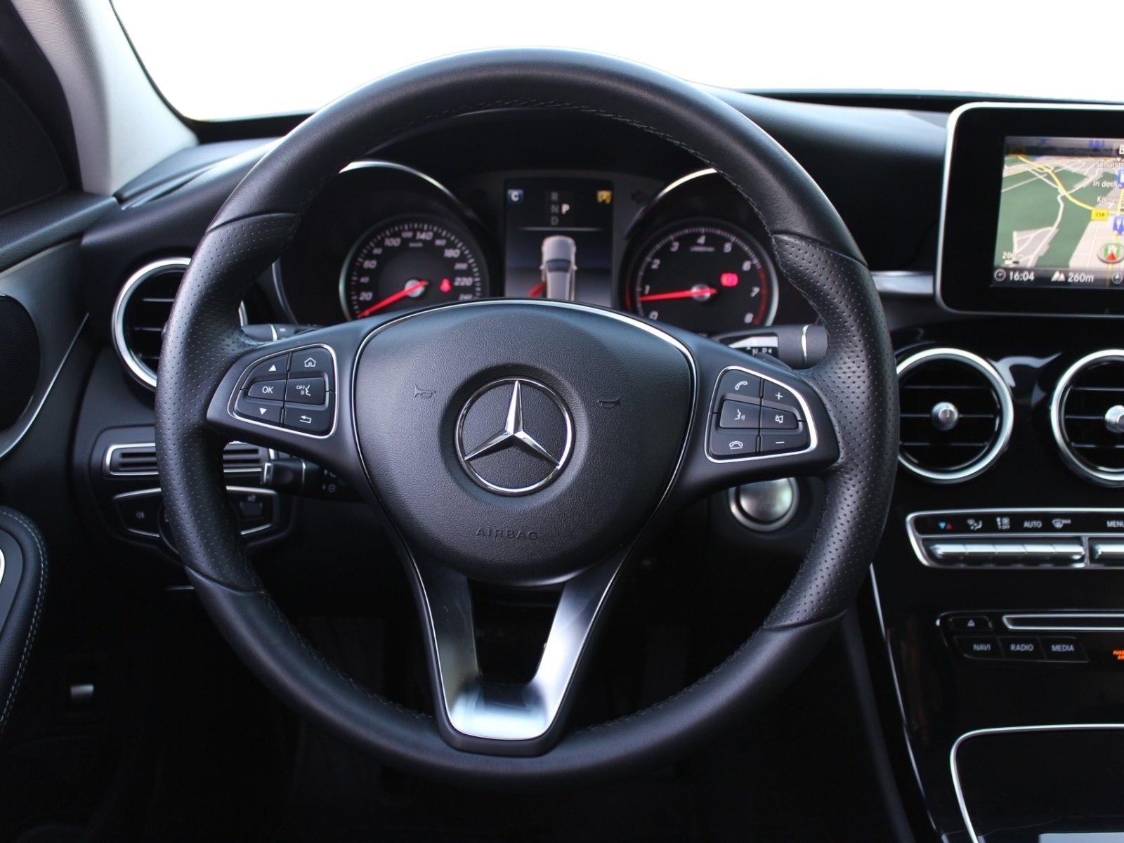 Mercedes-Benz C 200 T CGI "Navi LED SH