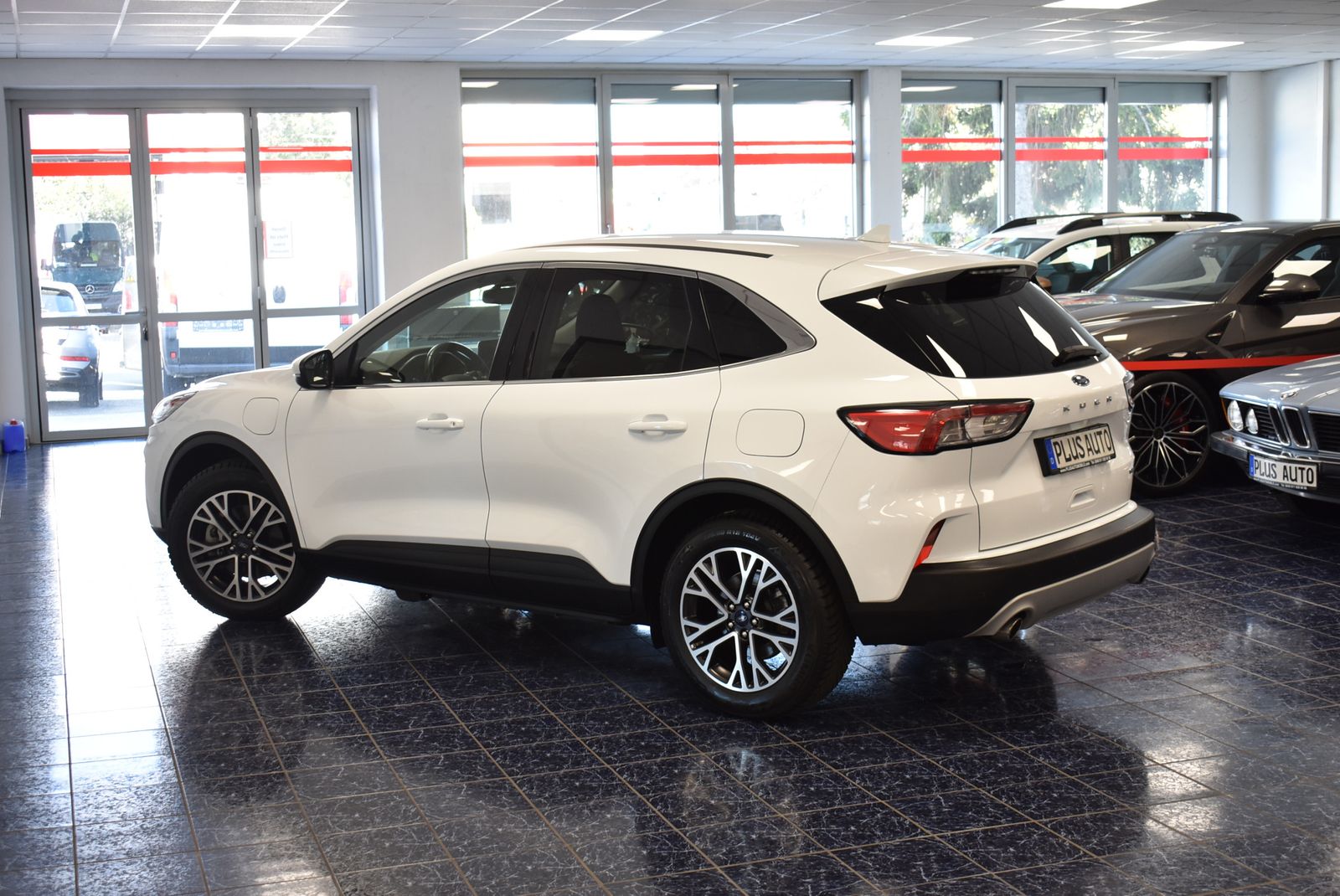 Ford Kuga Plug-In Hybrid Titanium Nav LED PDC Sitzhzg imagem 3