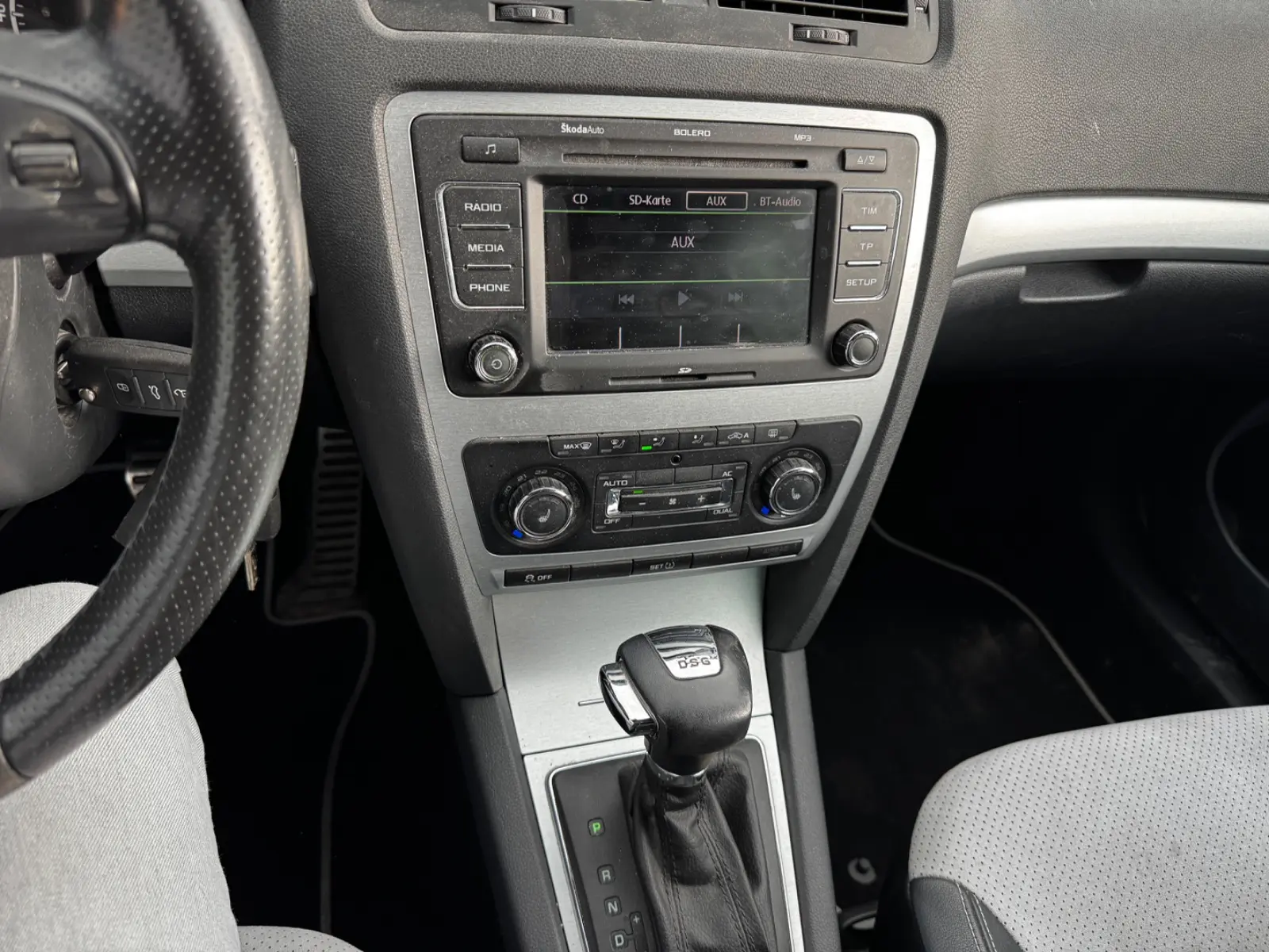 Skoda Octavia 2011 — photo 12