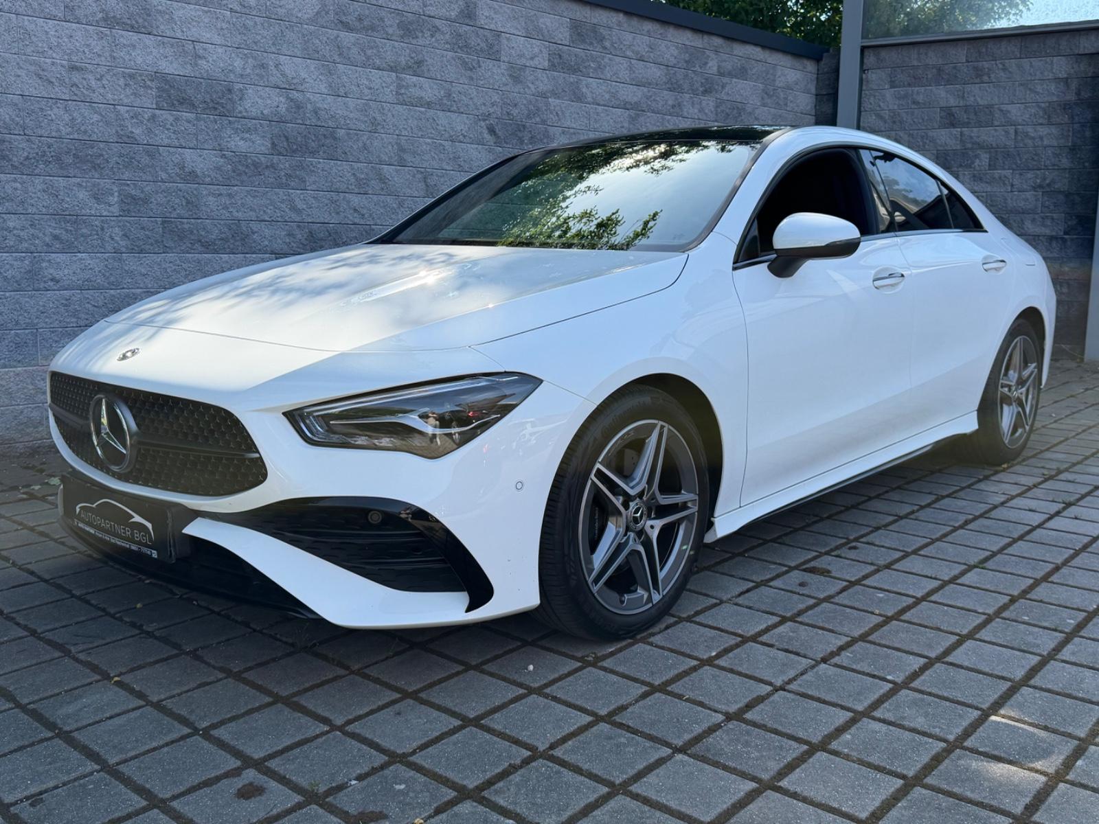 Mercedes-Benz CLA 200 AMG Pano LED Kamera