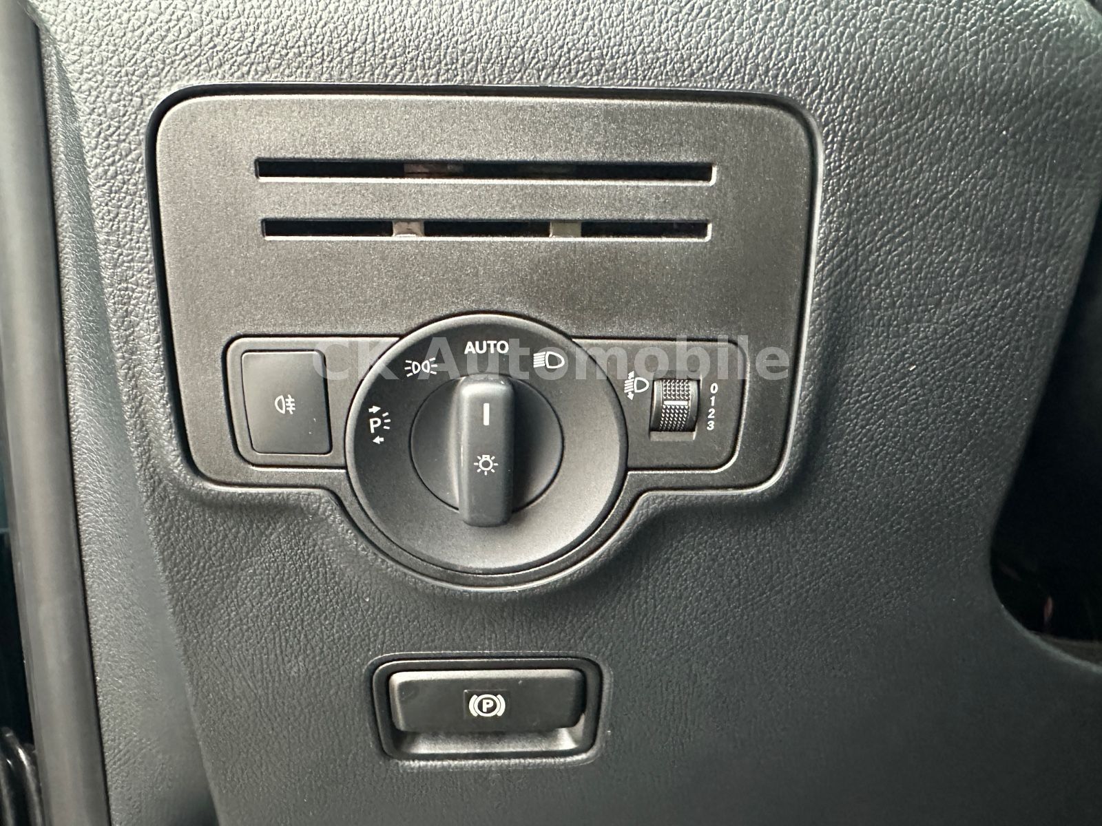 Fahrzeugabbildung Mercedes-Benz Vito Kasten 114CDI RWD lang/Klima/Tempomat/AHK