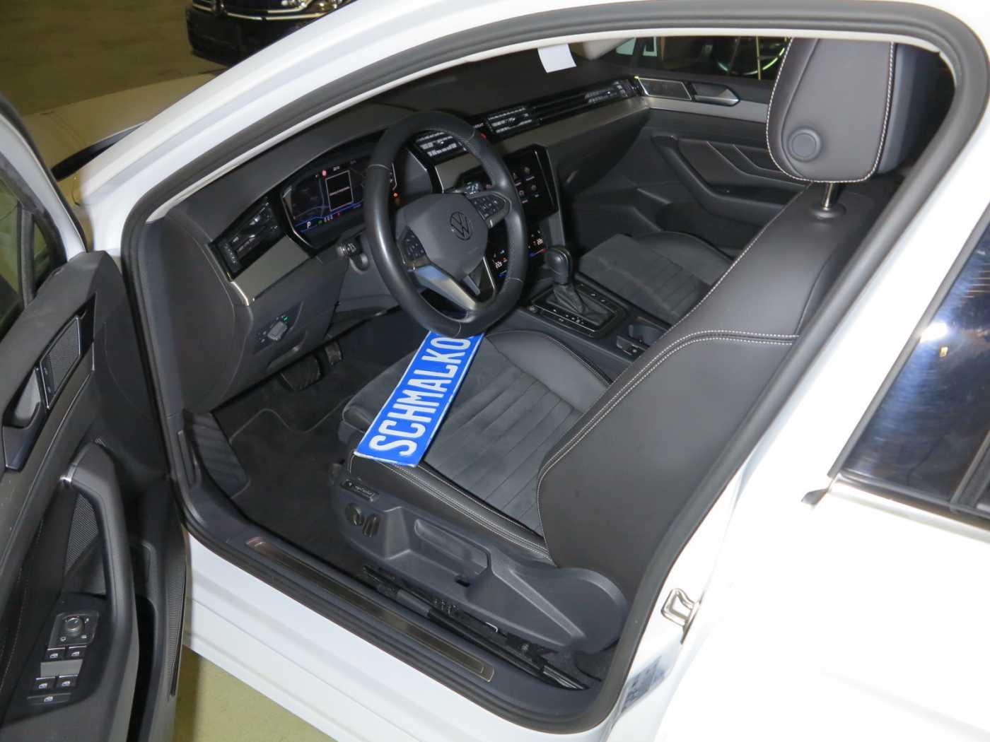 Volkswagen Passat Variant 2.0 TDI SCR DSG7 Elegance Navi