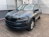 Skoda Karoq Style *SITZHEIZUNG*NAVI*LED SCHEINWERFER* - Skoda Karoq in Stuttgart