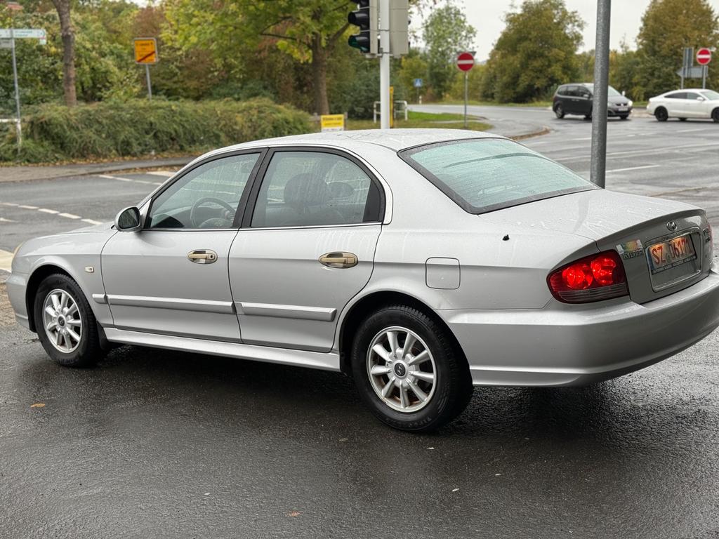 Hyundai SONATA