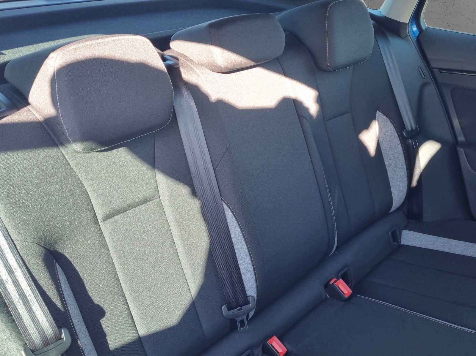 Fahrzeugabbildung SKODA Kamiq Tour DSG AHK Fahrassi SimplyClever