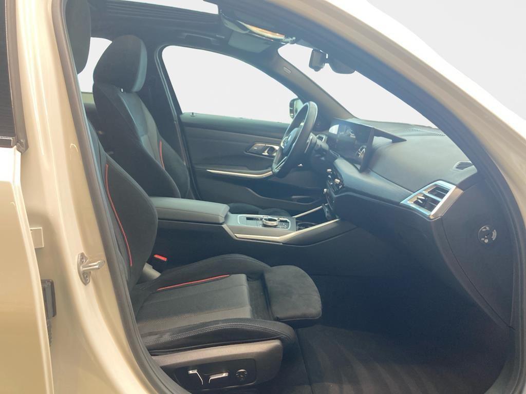 BMW 330d xDrive M Sport Pro AHK+ACC+Pano+Inno+Voll