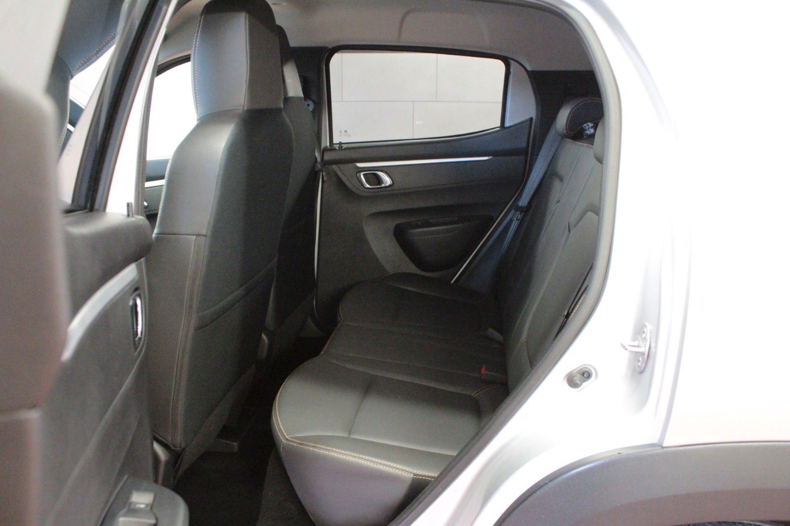 Fahrzeugabbildung Dacia Spring 45 Electric Comfort *Look Paket