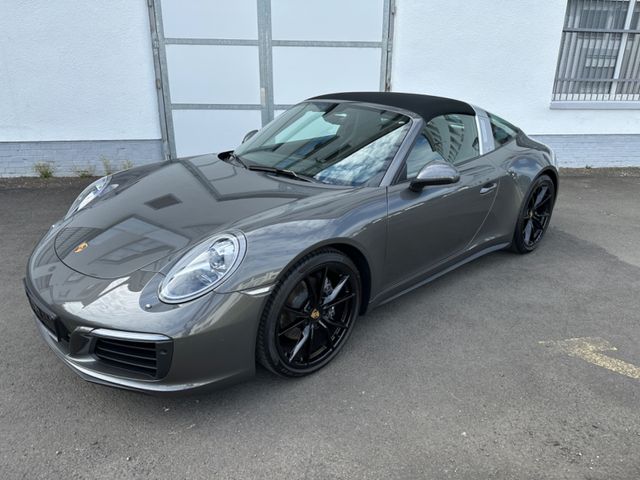 Porsche 991/911 Targa 4 PDK /Alu20"/Vollleder/Sportabgas